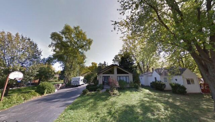 3112 pine terrace, island lake, il 60042
