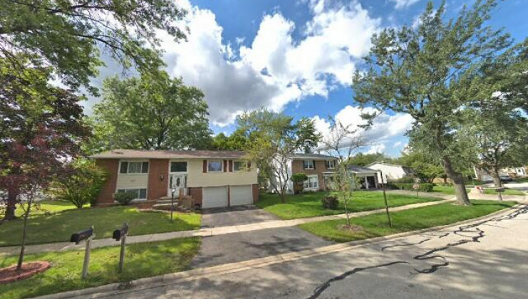 621 keystone dr, bolingbrook, il 60440