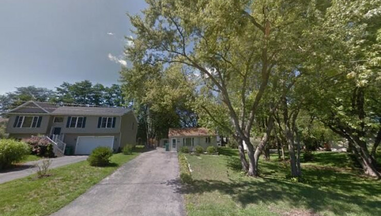 38136 n dewey st, spring grove, il 60081