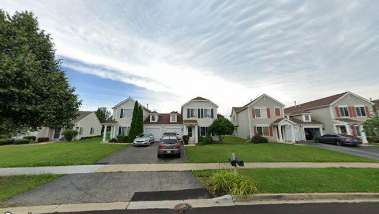 2428 mayfield dr., montgomery, il 60538