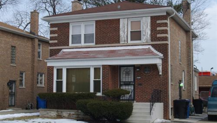 6711 s euclid ave, chicago, il 60649