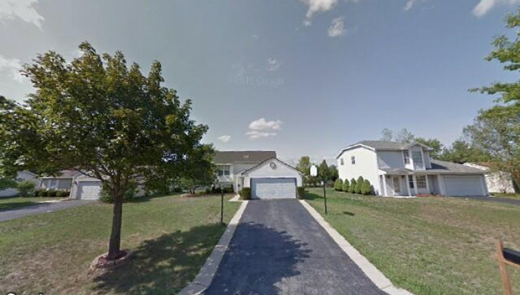920 knightsbridge dr, island lake, il 60042