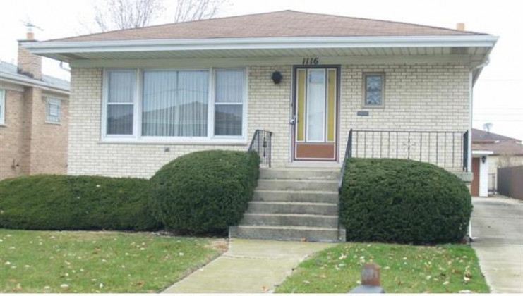 1116 lucas st, calumet city, il 60409