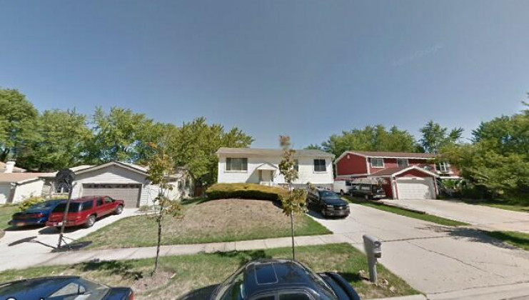 608 w briarcliff rd, bolingbrook, il 60440