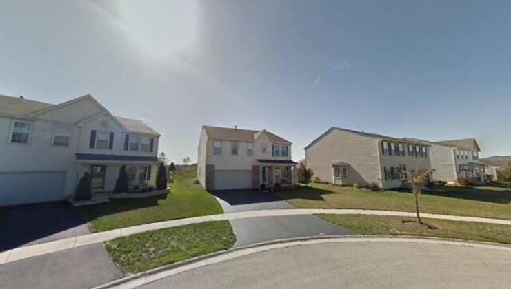345 westport dr, pingree grove, il 60140