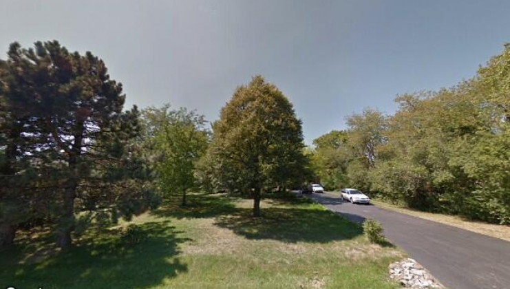 1301 moraine dr, woodstock, il 60098