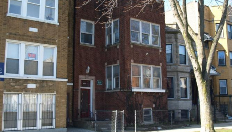 3217 w potomac ave, chicago, il 60651