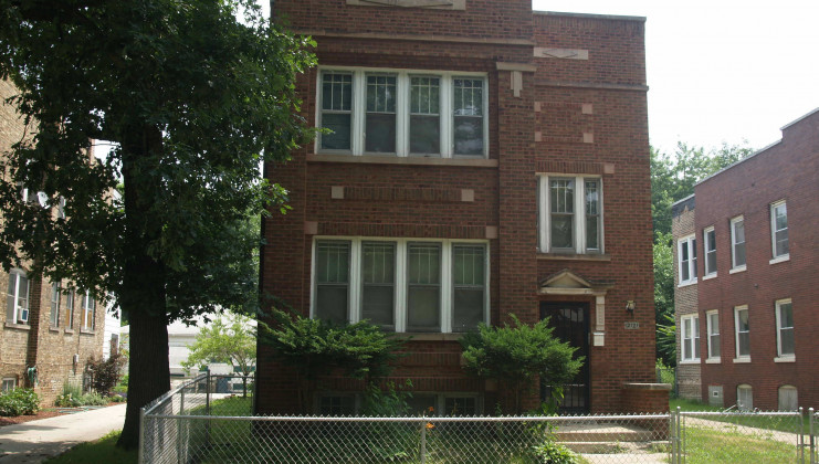 12121 s eggleston ave, chicago, il 60628