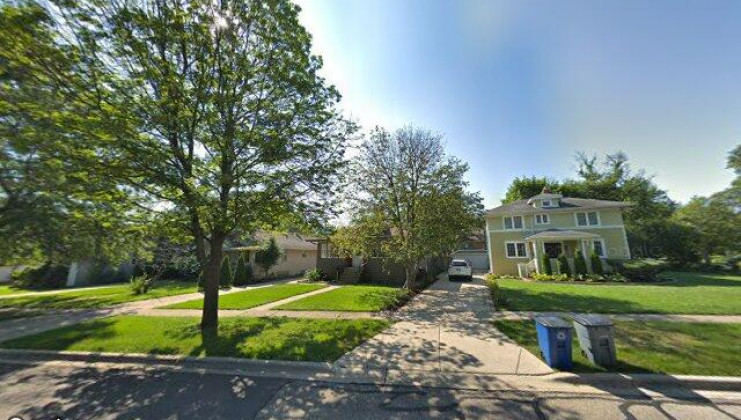 209 e park blvd, villa park, il 60181