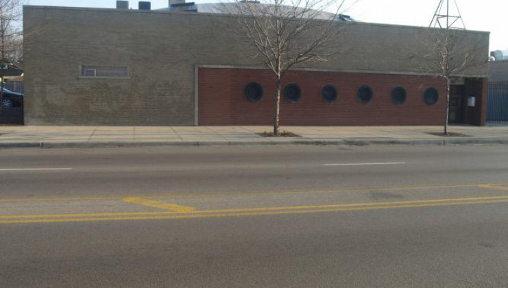 4722 w fullerton ave, chicago, il 60639