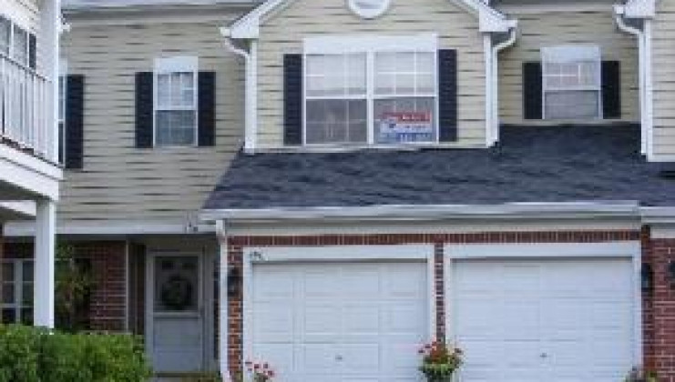 690 grosse pointe circle, vernon hills, il 60061
