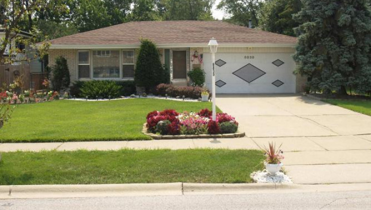 8839 west lotus dr, hickory hills, il 60457