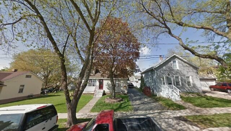 228 zengele ave, aurora, il 60505