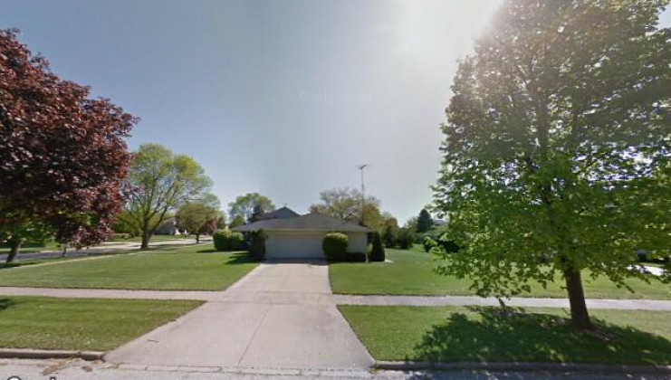 2420 bradford dr, aurora, il 60506
