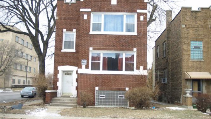 7556 s wentworth ave, chicago, il 60620