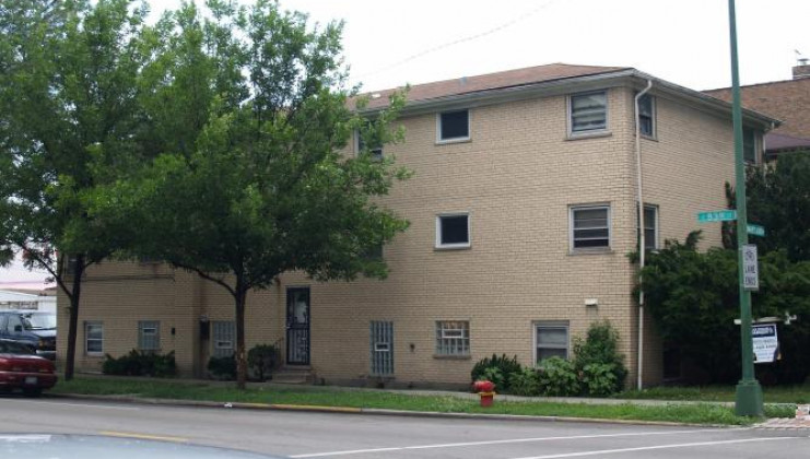 8258 s maryland, chicago, il 60619