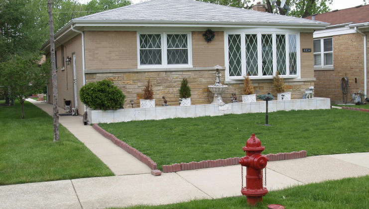 8334 n central park ave, skokie, il 60076