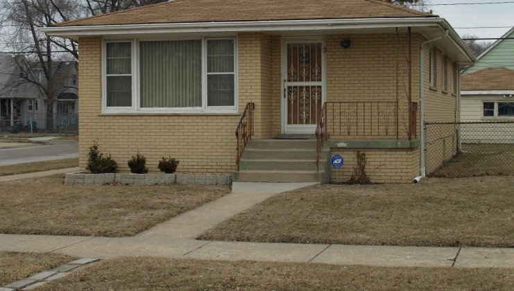 279 e 163rd st, harvey, il 60426
