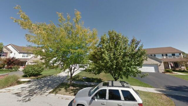 824 columbus dr, oswego, il 60543