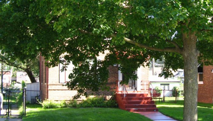 2608 e 93rd st, chicago, il 60617