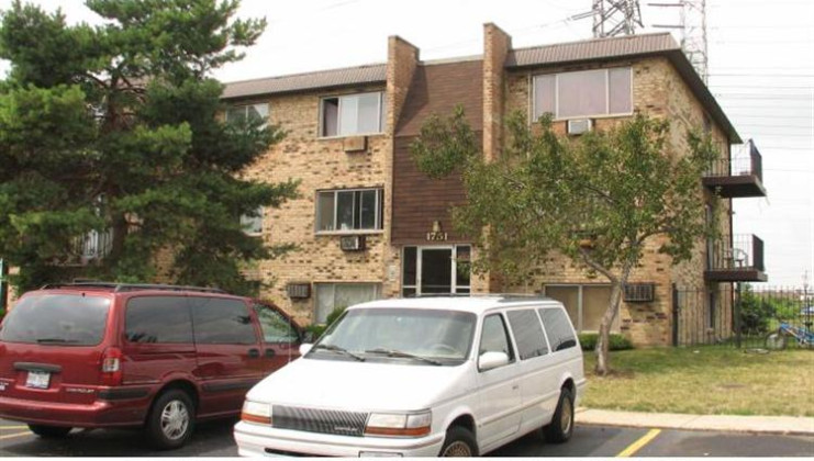 1751 chariot ct, mount prospect, il 60056
