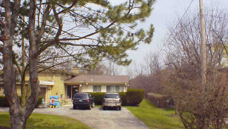 2021 old briar rd, highland park, il 60035