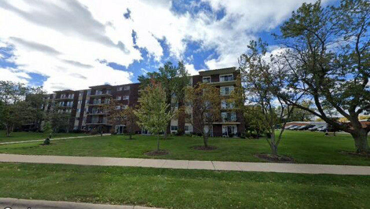 5300 s walnut ave #15a, downers grove, il 60515