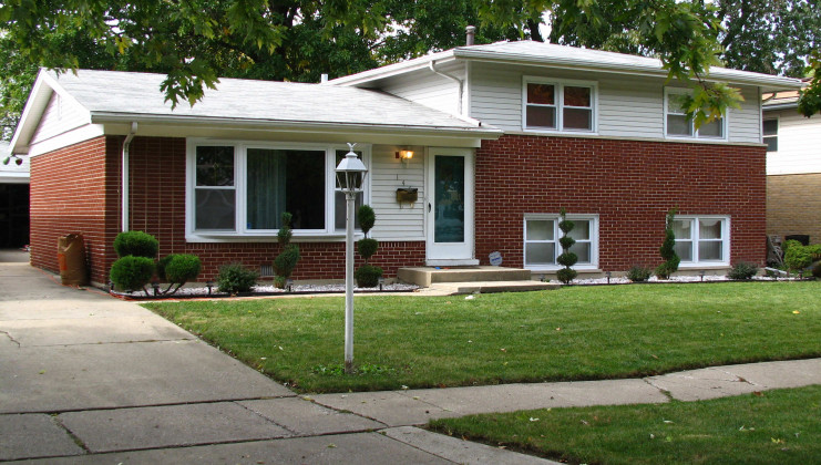 146 n floyd ln, chicago heights, il 60411