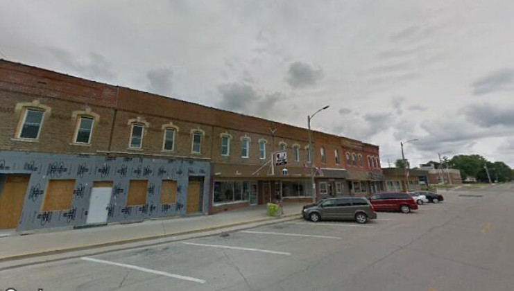 11 e main st, plano, il 60545