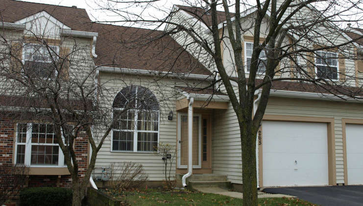 265 ascot ln, streamwood, il 60107