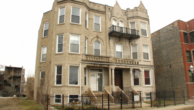 438 e 49th st, chicago, il 60615
