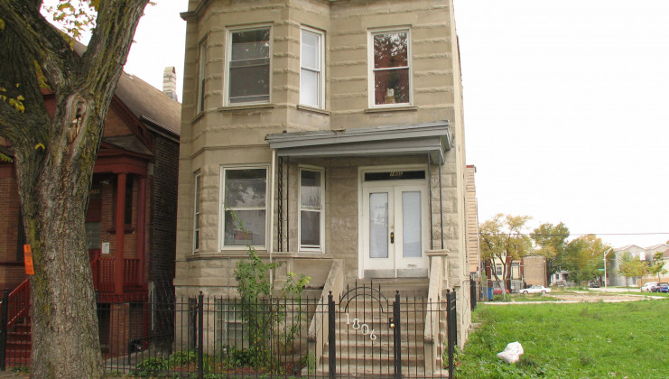 1806 s trumbull ave, chicago, il 60623