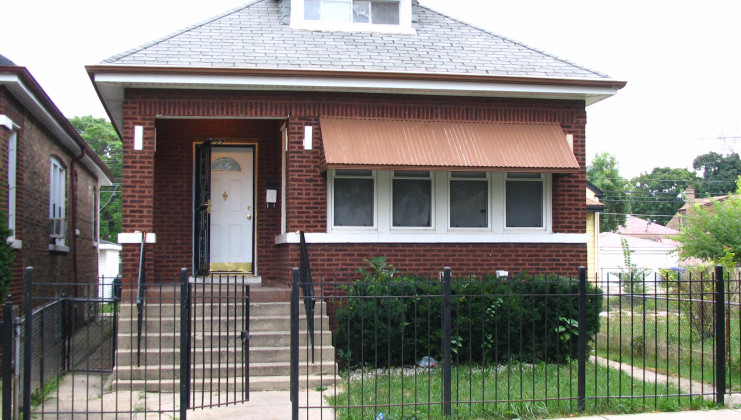 9209 s dobson ave, chicago, il 60619