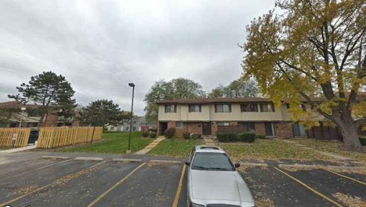 7354 winthrop way #8, downers grove, il 60516