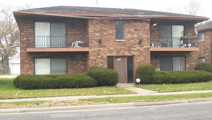 2730 e state st, burnham, il 60633
