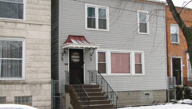 6737 s champlain ave, chicago, il 60637