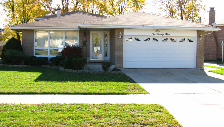 223 w 148th pl, dolton, il 60419