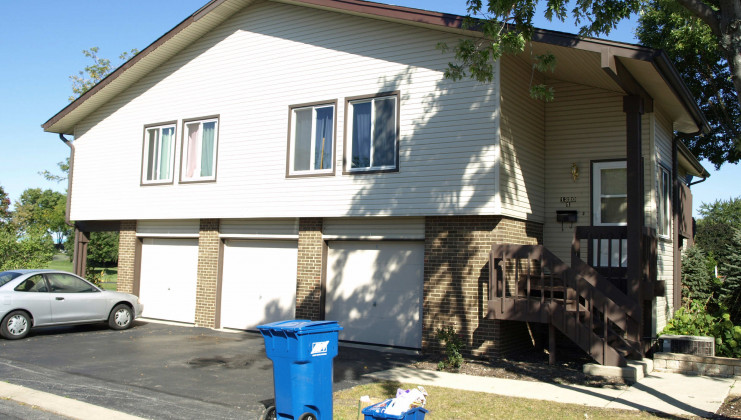 1320 kingsbury dr unit 3, hanover park, il 60133