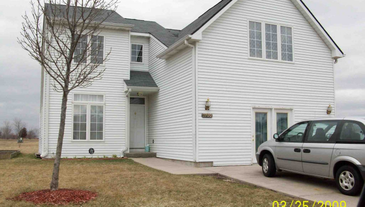 3700 willow crest dr, zion, il 60099