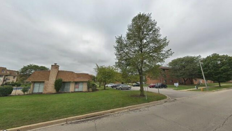 238 shorewood dr #1a, glendale heights, il 60139