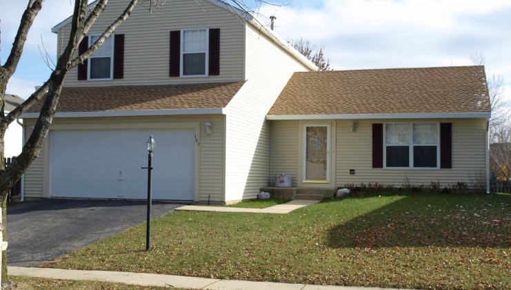 103 canton ln, streamwood, il 60107
