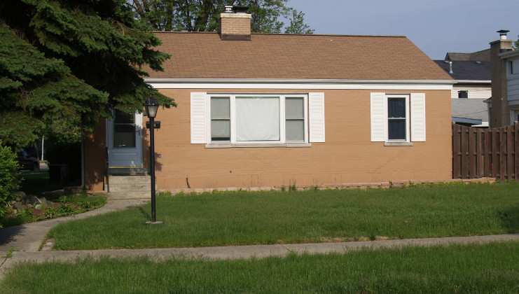 8434 menard ave, morton grove, il 60053