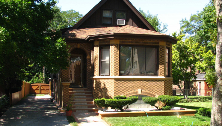 8610 s constance ave, chicago, il 60617