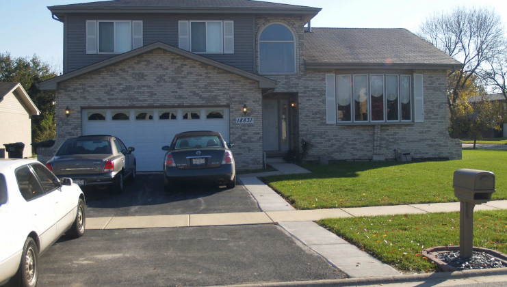 18831 maple ave, country club hills, il 60478