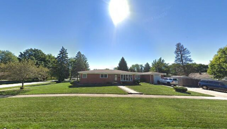 600 white oak dr, roselle, il 60172