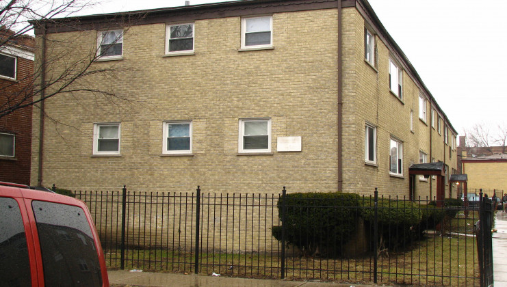 111 n pine ave, chicago, il 60644
