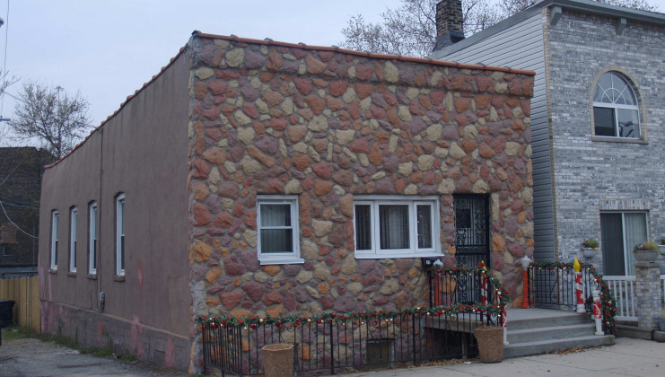 2546 s lowe ave, chicago, il 60616