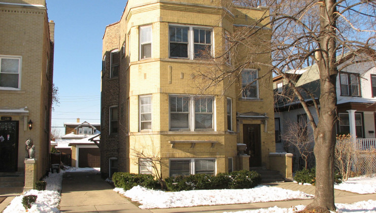 2534 clarence ave, berwyn, il 60402