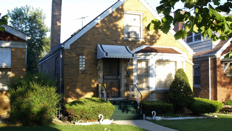 7252 s sawyer ave, chicago, il 60629