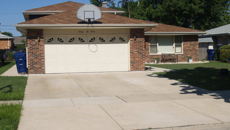 9212 s mcvicker ave, oak lawn, il 60453